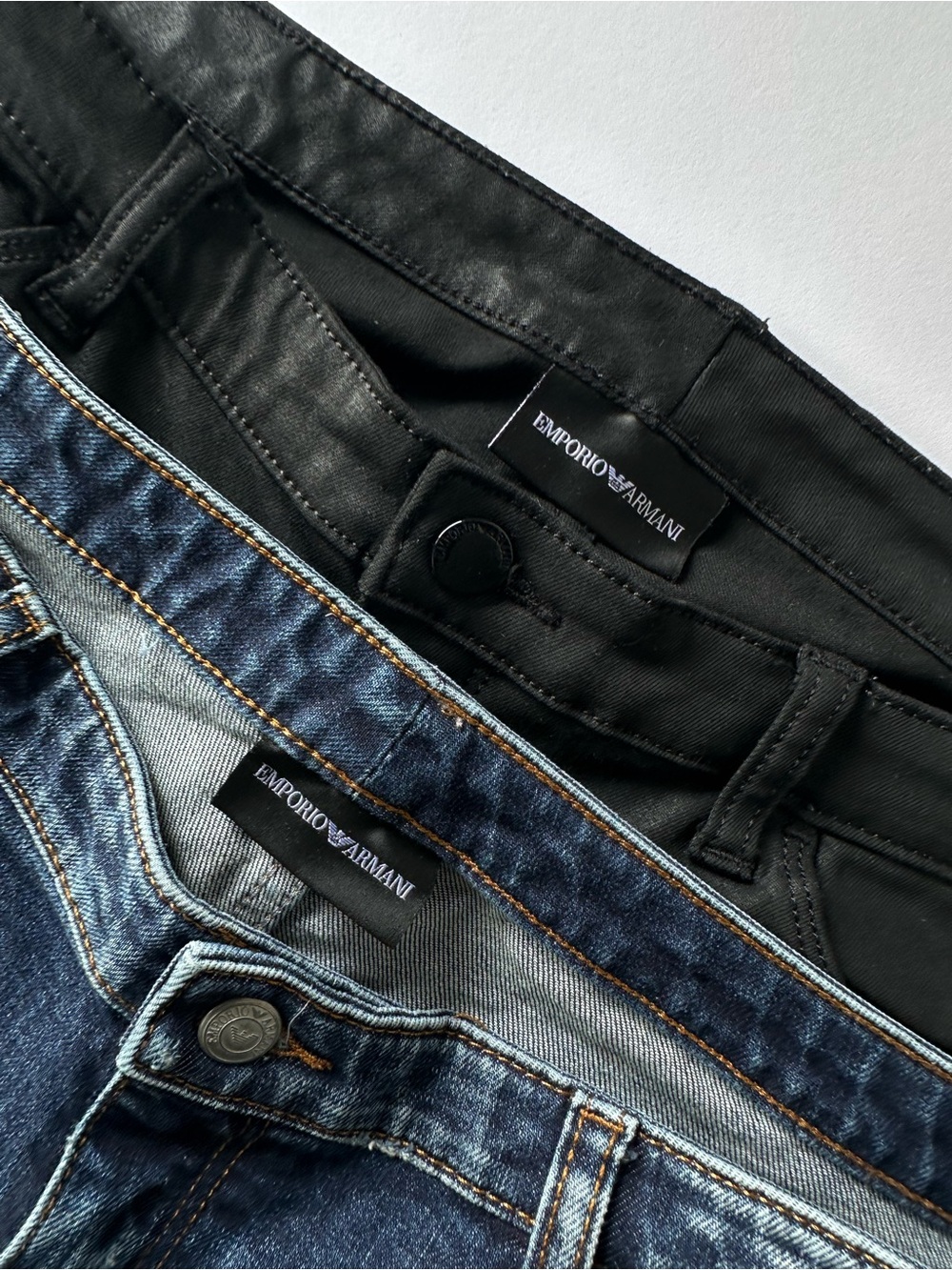 Emporio Armani Medium Wash Distressed Slim Fit Denim Jeans / US 32 - Length 41in